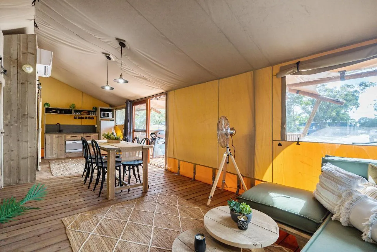 Ballina Beach Nature Resort 3*,