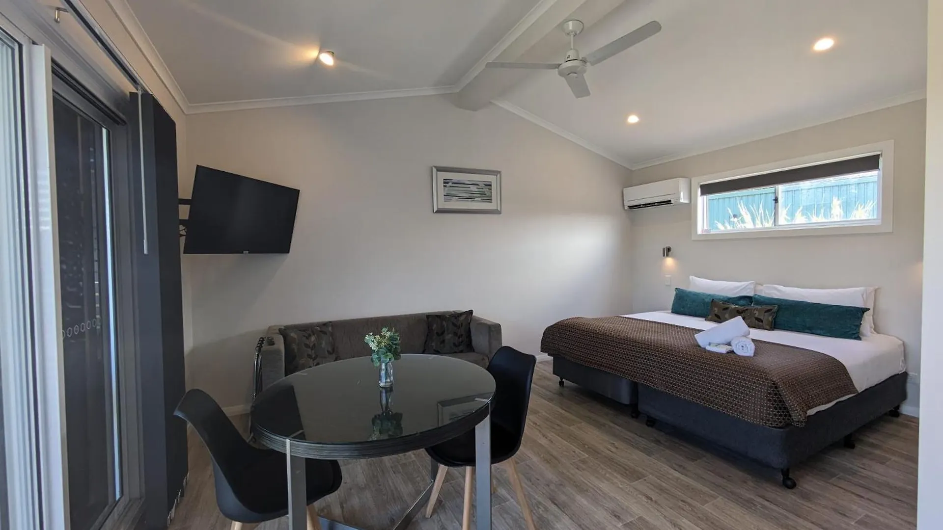 Ballina Beach Nature Resort Hotel